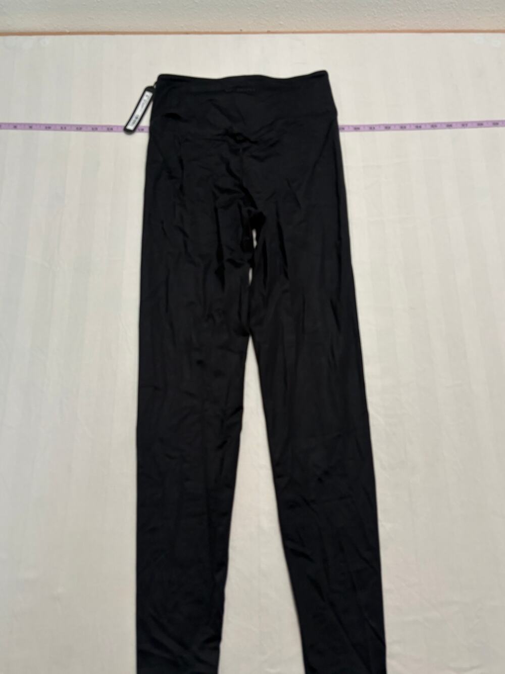 SKIMS Black Bonded Waist Legging — Size S, NWT